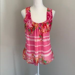 women’s pink floral top